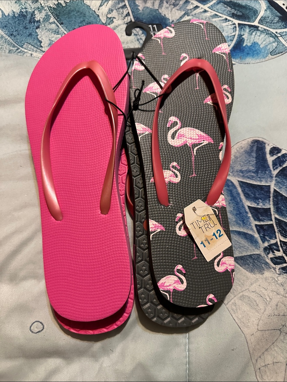 Time and Tru Pink Flamingo Print Flip Flops - Pink and Black